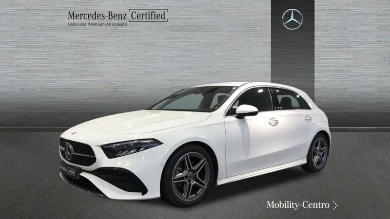 Blanco Usado 2024 Mercedes A180 Berlina | 32.900 € (Precio justo) - Imagen 1/4