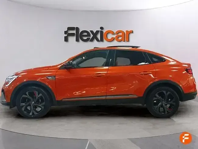 Usado Renault Arkana 145 CV (106 kW) 2022 Rojo SUV