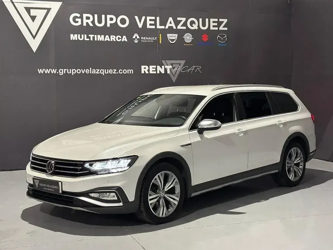 Usado VW Passat Alltrack 190 CV (139 kW) 2020 Blanco Familiar