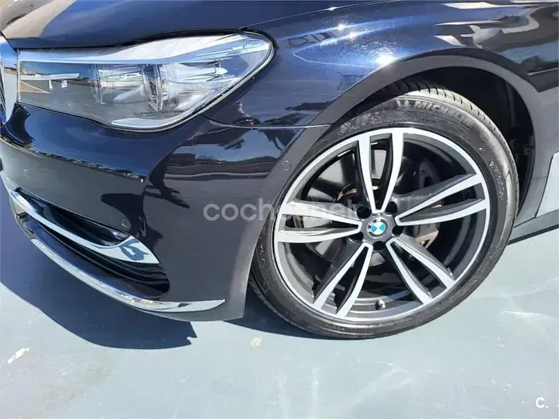 Usado BMW 730 Comfort Edition 265 CV (194 kW) 2018 Azul Berlina