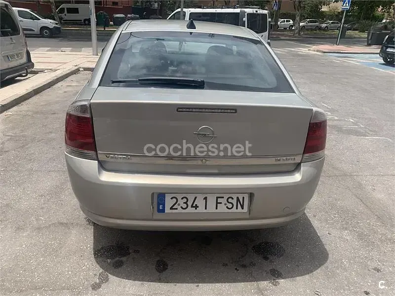 Usado Opel Vectra Elegance 120 CV (88 kW) 2007 Beige Berlina