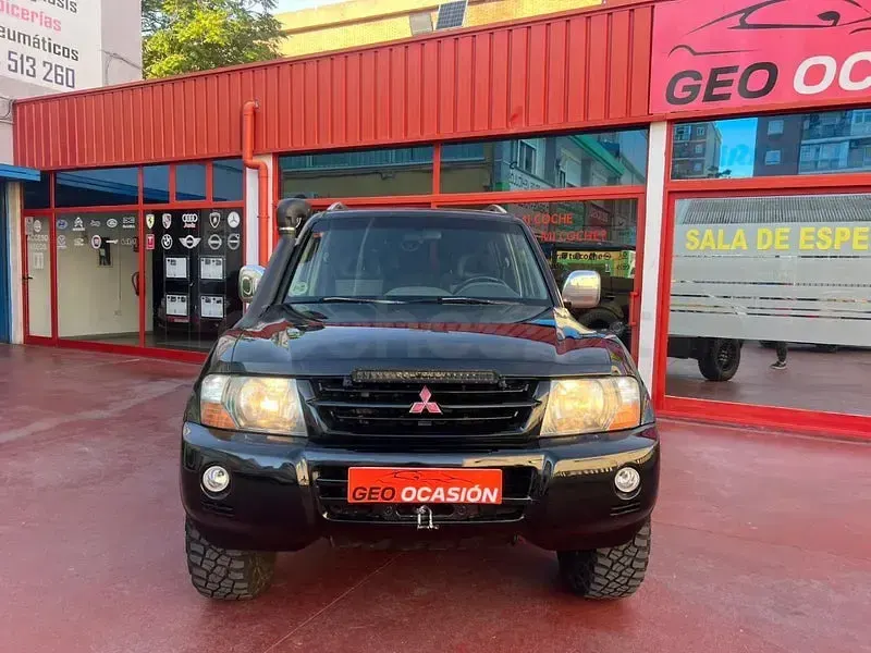 Usado Mitsubishi Montero 160 CV (117 kW) 2005 Negro SUV