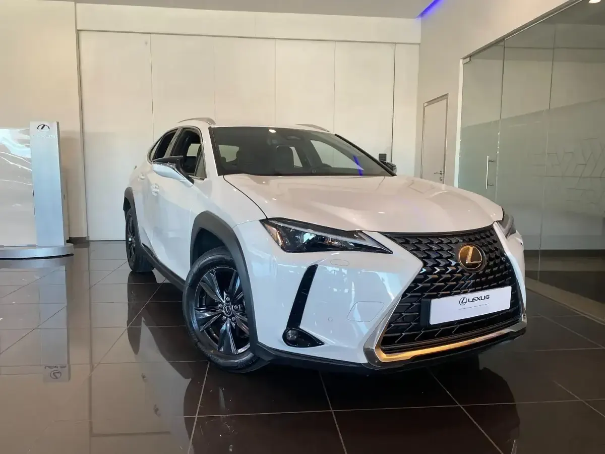 Nuevo Lexus UX 300h 199 CV (146 kW) 2026 Blanco SUV