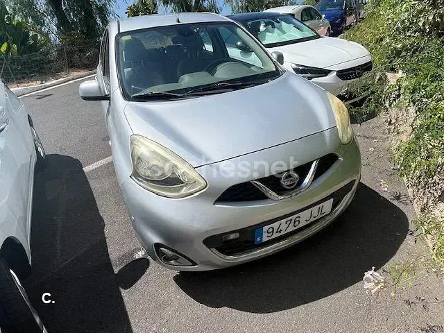 Usado Nissan Micra Tekna 98 CV (72 kW) 2015 Gris / plata Utilitario