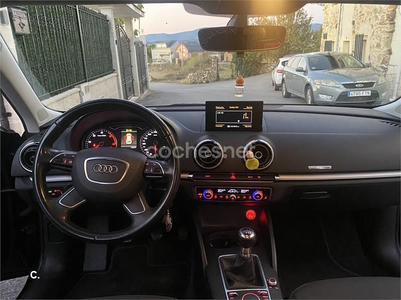 Usado Audi A3 Advanced 150 CV (110 kW) 2015 Negro Berlina