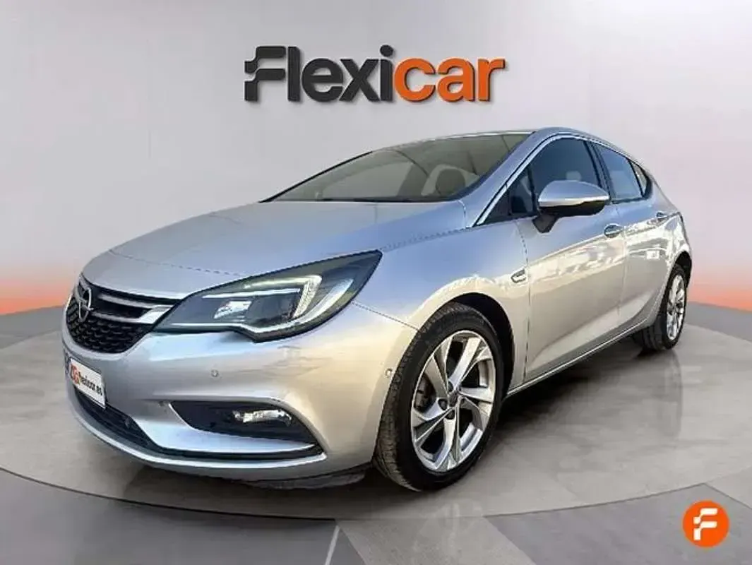 Usado Opel Astra Business 110 CV (80 kW) 2017 Gris Utilitario
