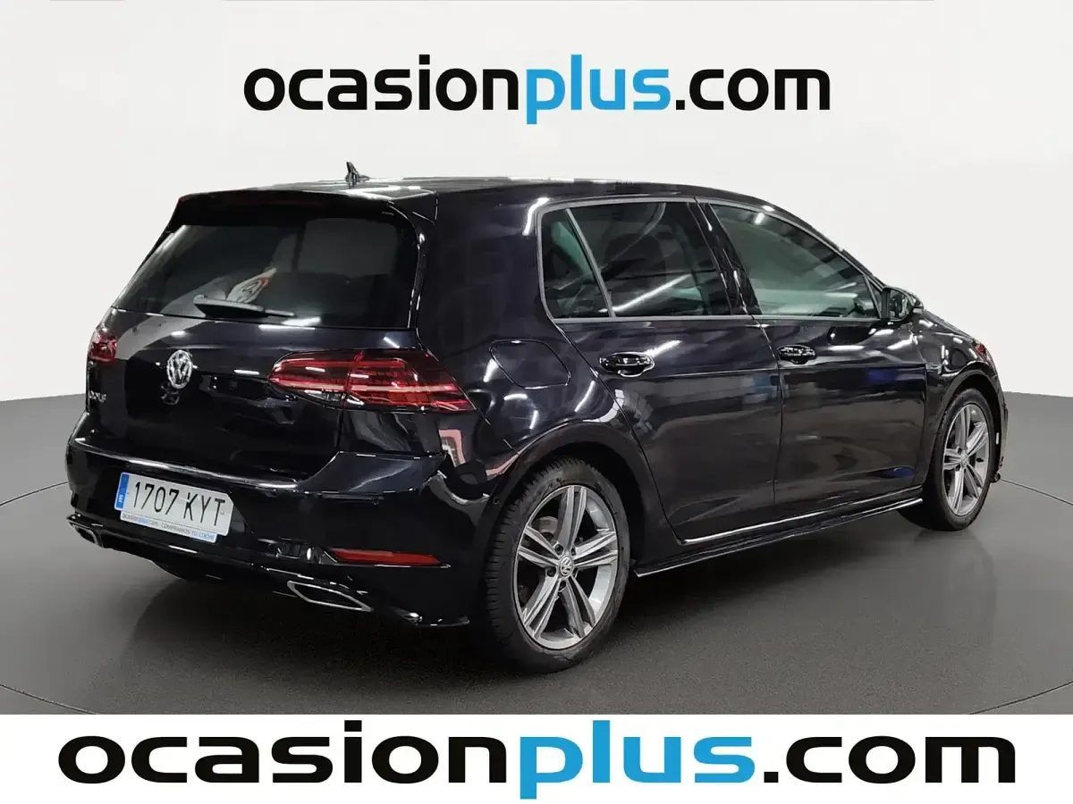 Usado VW Golf VII R-line 150 CV (110 kW) 2019 Negro Berlina