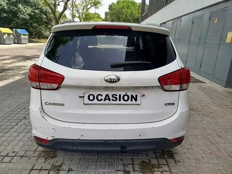 Usado Kia Carens 115 CV (84 kW) 2014 Blanco Monovolumen