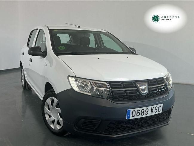 Usado Dacia Sandero Acces 73 CV (53 kW) 2018 Blanco Berlina