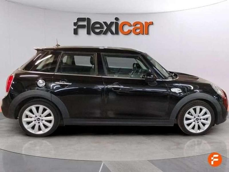 Usado Mini Cooper SD 170 CV (125 kW) 2017 Negro Utilitario