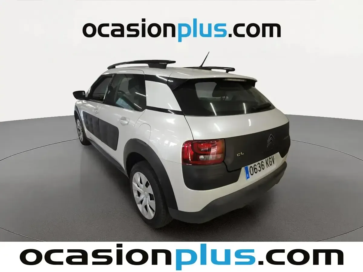 Usado Citroën C4 Cactus Feel 82 CV (60 kW) 2018 Blanco Utilitario