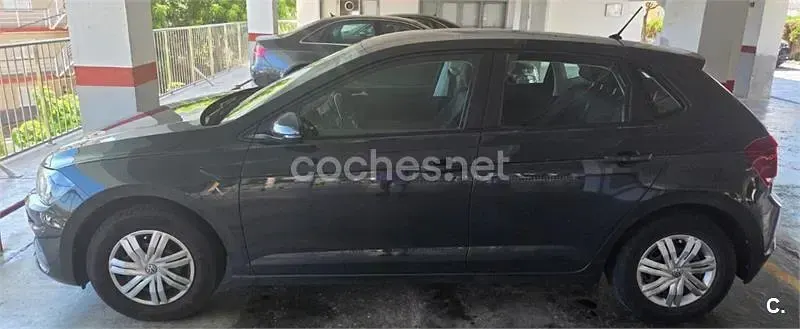 Usado VW Polo Edition 75 CV (55 kW) 2018 Gris / plata Utilitario