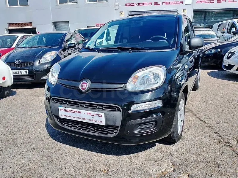 Usado Fiat Panda 69 CV (50 kW) 2015 Negro Utilitario