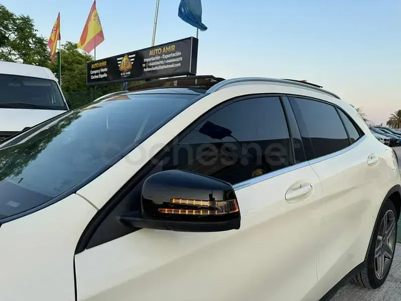 Usado Mercedes GLA220 AMG line 170 CV (125 kW) 2015 Blanco SUV