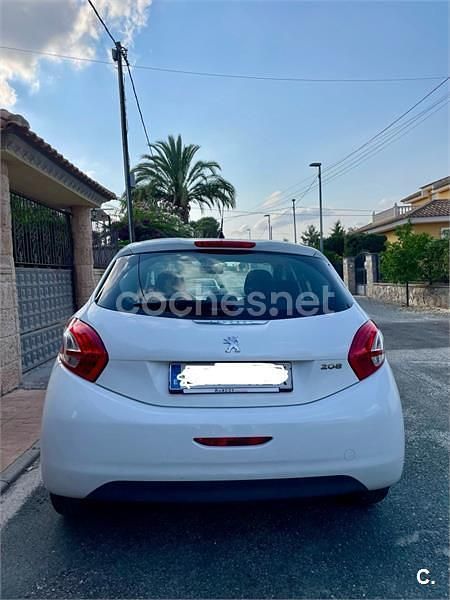 Usado Peugeot 208 Business-Line 68 CV (50 kW) 2012 Blanco Utilitario
