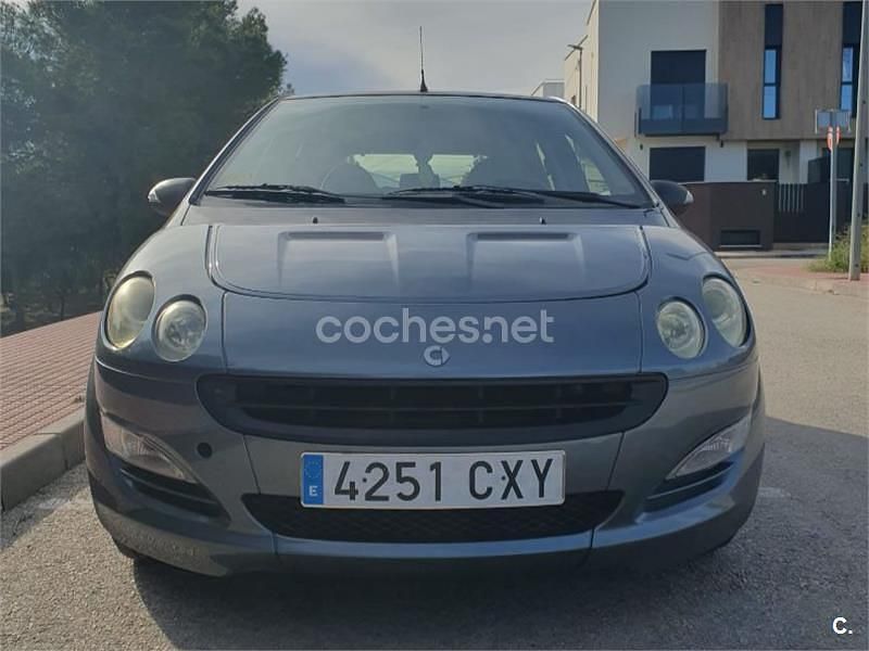 Usado Smart ForFour Pulse 75 CV (55 kW) 2004 Negro Utilitario