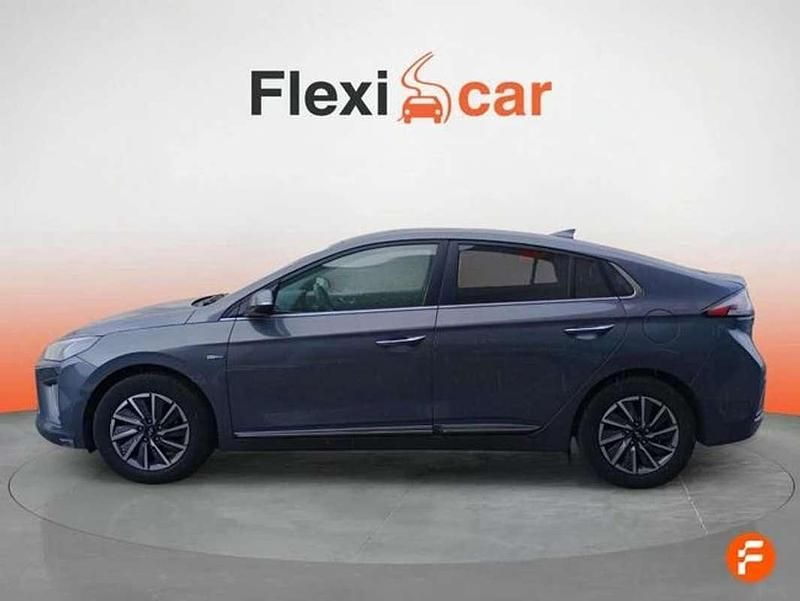 Usado Hyundai Ioniq 100 kW (136 CV) 2020 Gris Utilitario