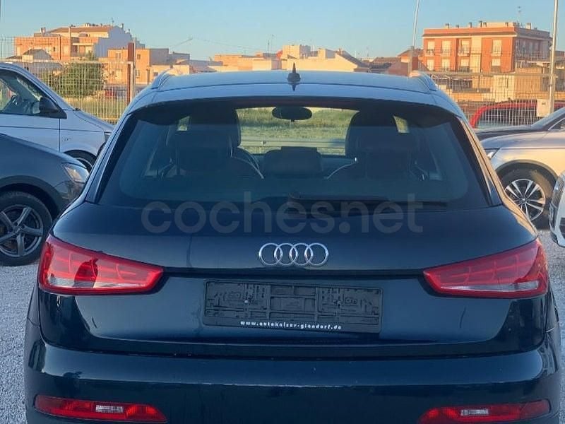 Begagnad Audi Q3 140 HK (102 kW) 2012 Svart SUV