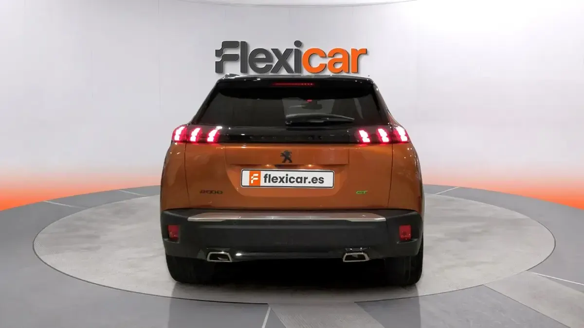 Usado Peugeot 2008 GT-line 131 CV (96 kW) 2020 Naranja SUV