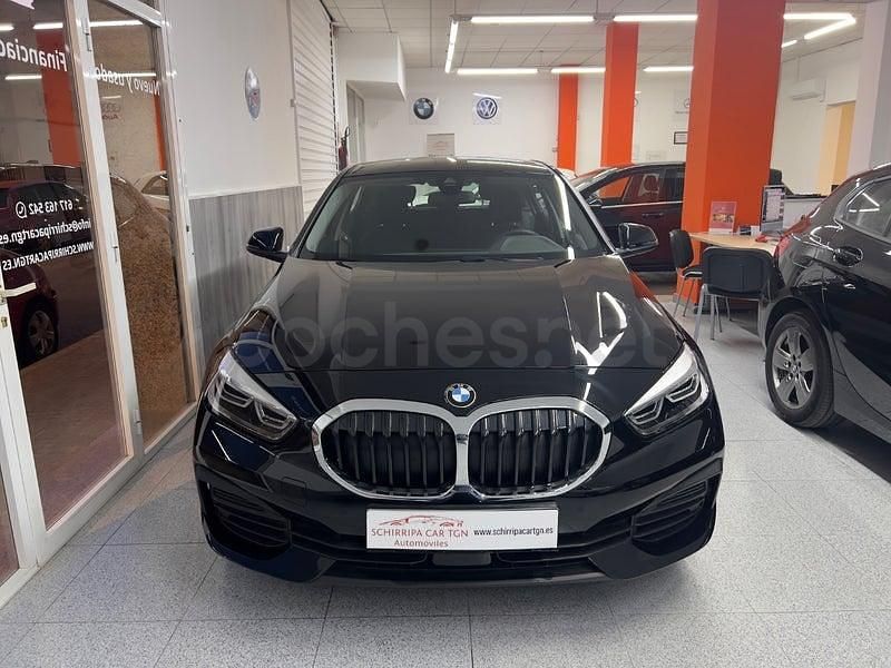Usado BMW 118 136 CV (100 kW) 2022 Negro Utilitario