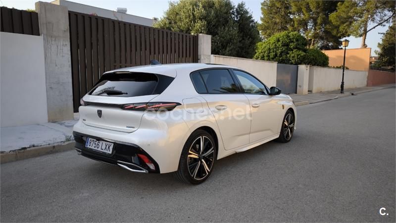 Blanco Usado 2022 Peugeot 308 GT Berlina | 25.000 € (Precio justo) - Imagen 1/4