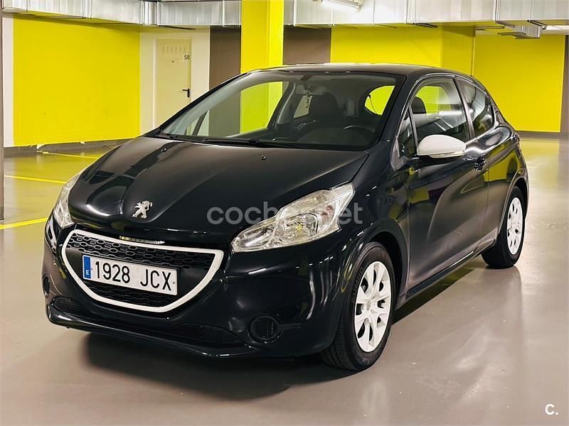 Azul Usado 2015 Peugeot 208 Access Utilitario | 5500 € (Super precio) - Imagen 1/1