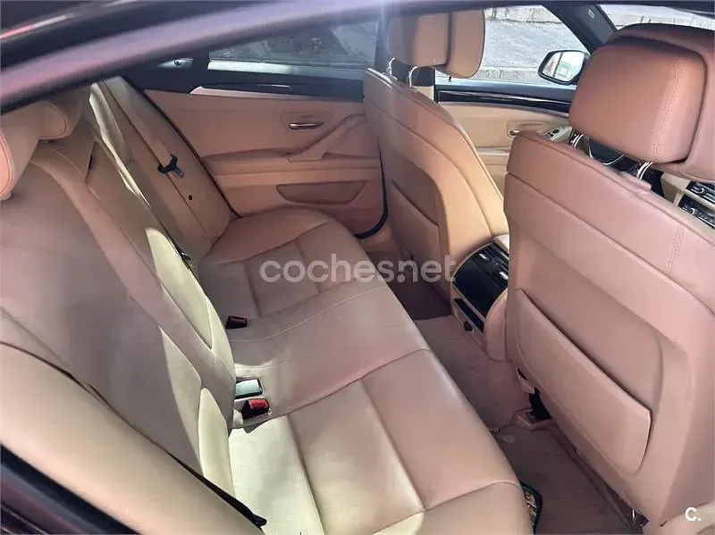 Usado BMW 520 177 CV (130 kW) 2011 Negro Berlina