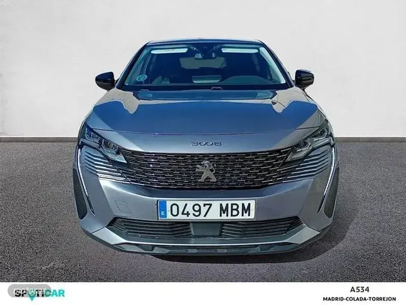 Usado Peugeot 3008 Allure 130 CV (95 kW) 2022 Gris SUV