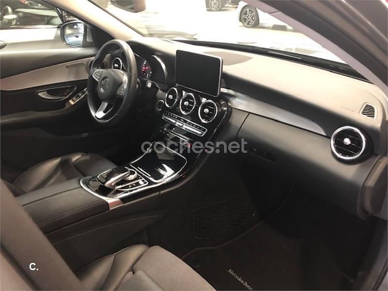 Usado Mercedes C180 156 CV (114 kW) 2014 Gris / plata Berlina