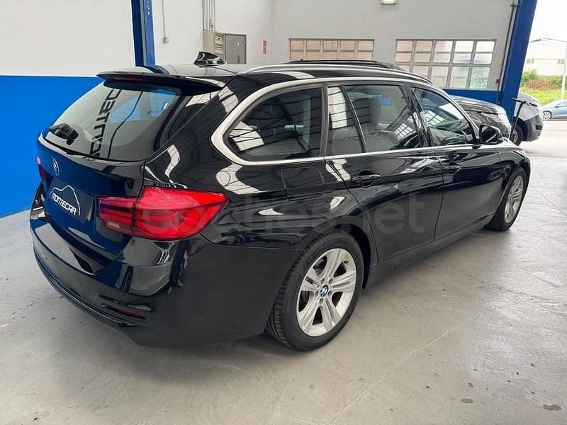 Usado BMW 318 Sport Line 150 CV (110 kW) 2017 Negro Familiar