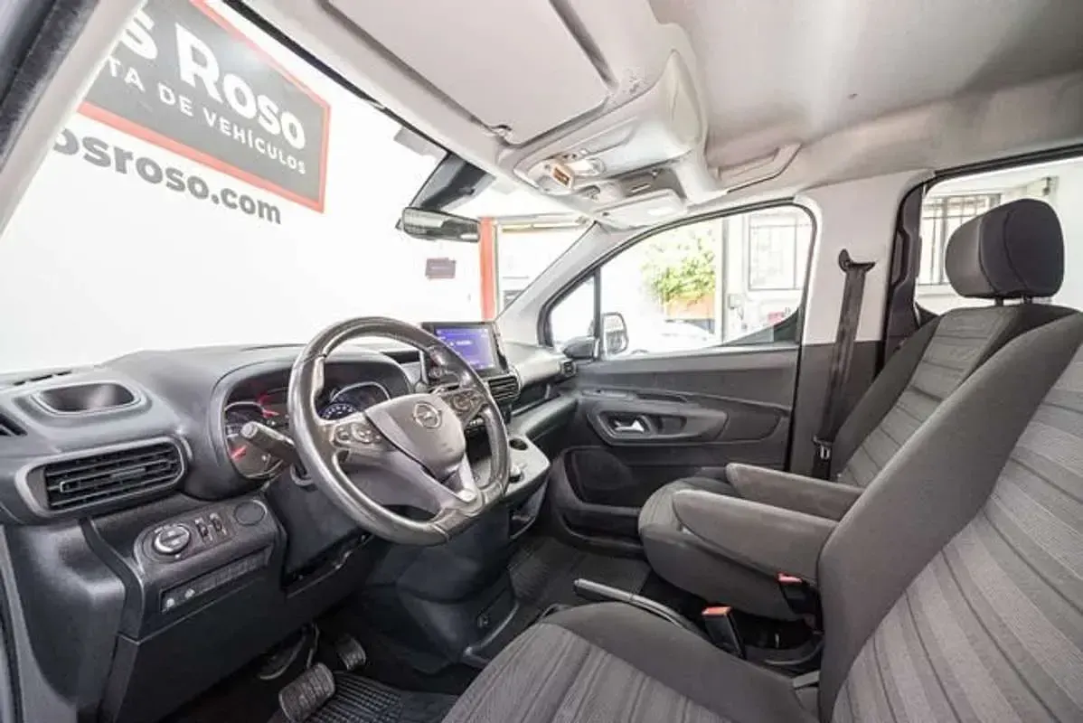 Usado Opel Combo Life Elegance 131 CV (96 kW) 2023 Gris Monovolumen