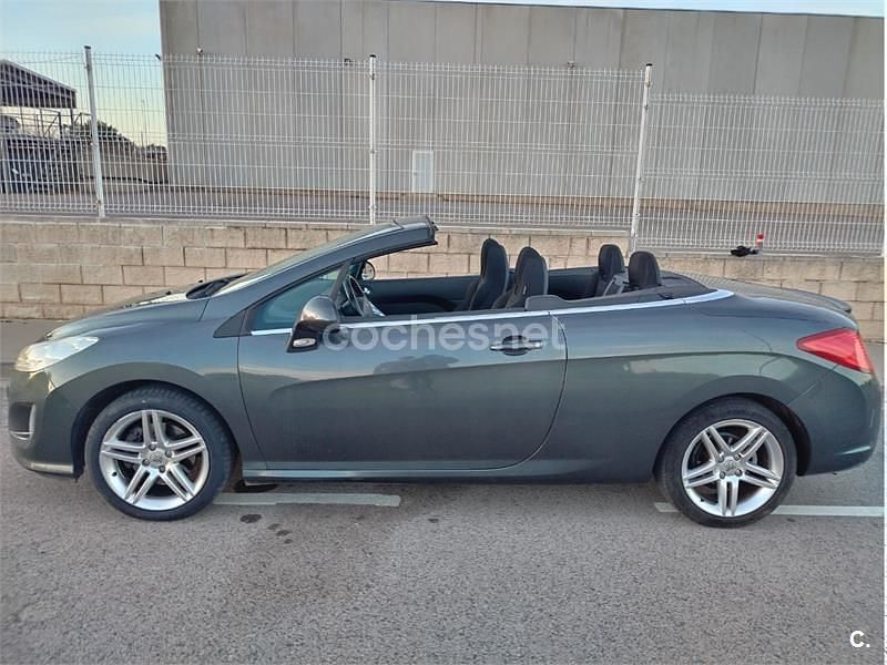 Usado Peugeot 308 CC Sport 140 CV (102 kW) 2009 Negro Descapotable