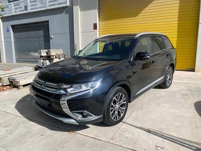 Usado Mitsubishi Outlander 170 CV (125 kW) 2017 Negro SUV
