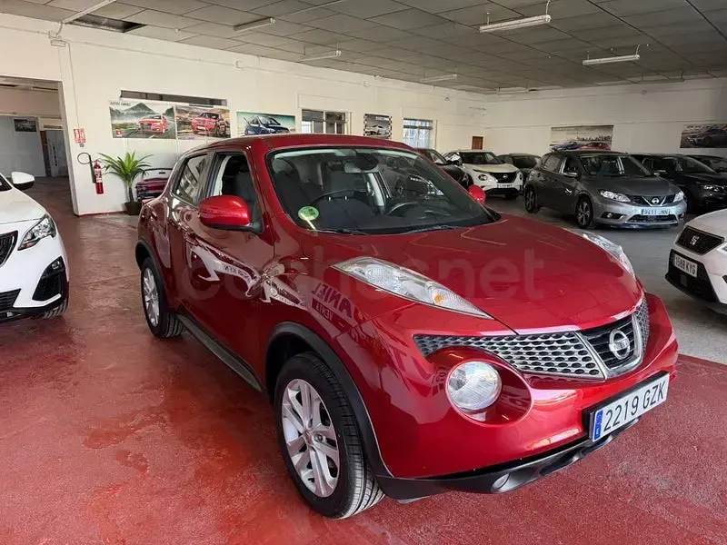 Usado Nissan Juke Acenta Connect 117 CV (86 kW) 2010 Granate SUV