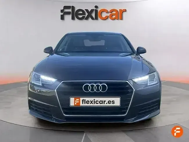 Usado Audi A4 150 CV (110 kW) 2017 Gris Familiar