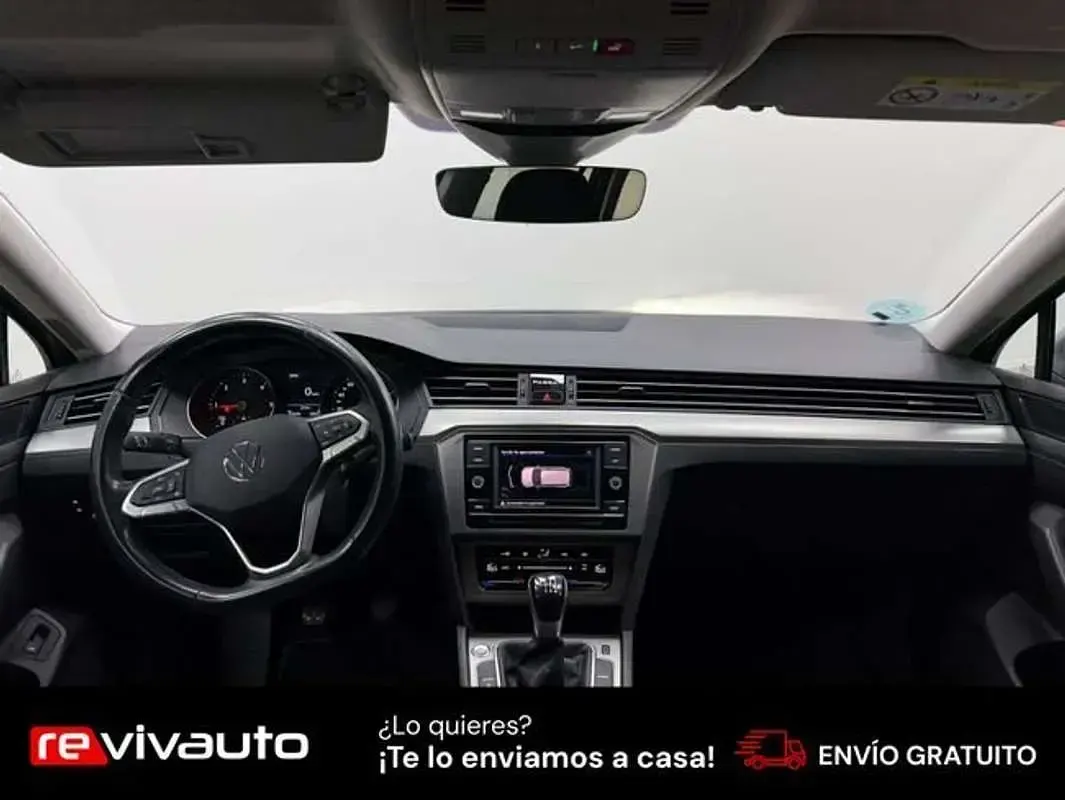 Usado VW Passat Business 150 CV (110 kW) 2021 Gris Familiar