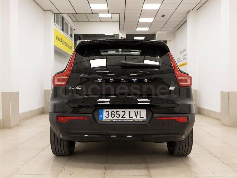 Usado Volvo XC40 Plus 300 kW (408 CV) 2022 Eléctrico SUV