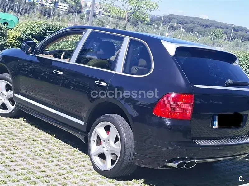 Usado Porsche Cayenne Turbo S 521 CV (383 kW) 2006 Negro SUV