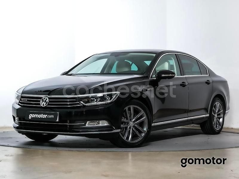 Negro Usado 2017 VW Passat Sportline Berlina | 19.990 € (Precio justo) - Imagen 1/4