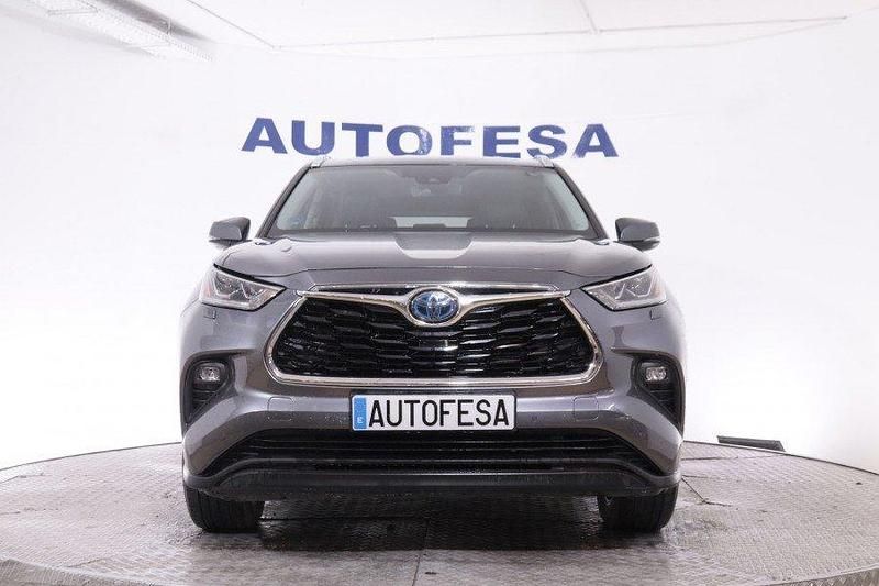 Usado Toyota Highlander Advance 246 CV (180 kW) 2021 Gris titanio SUV