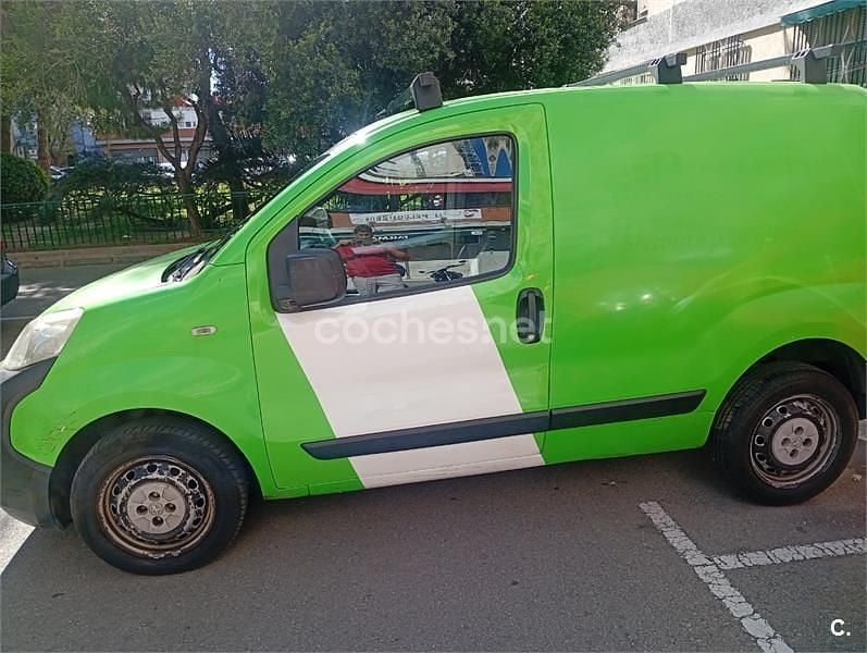 Usado Peugeot Bipper 73 CV (53 kW) 2010 Verde Monovolumen