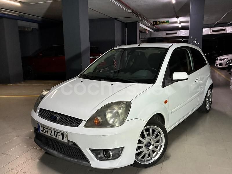 Blanco Usado 2008 Ford Fiesta Sport Berlina | 3690 € (Precio justo) - Imagen 1/4