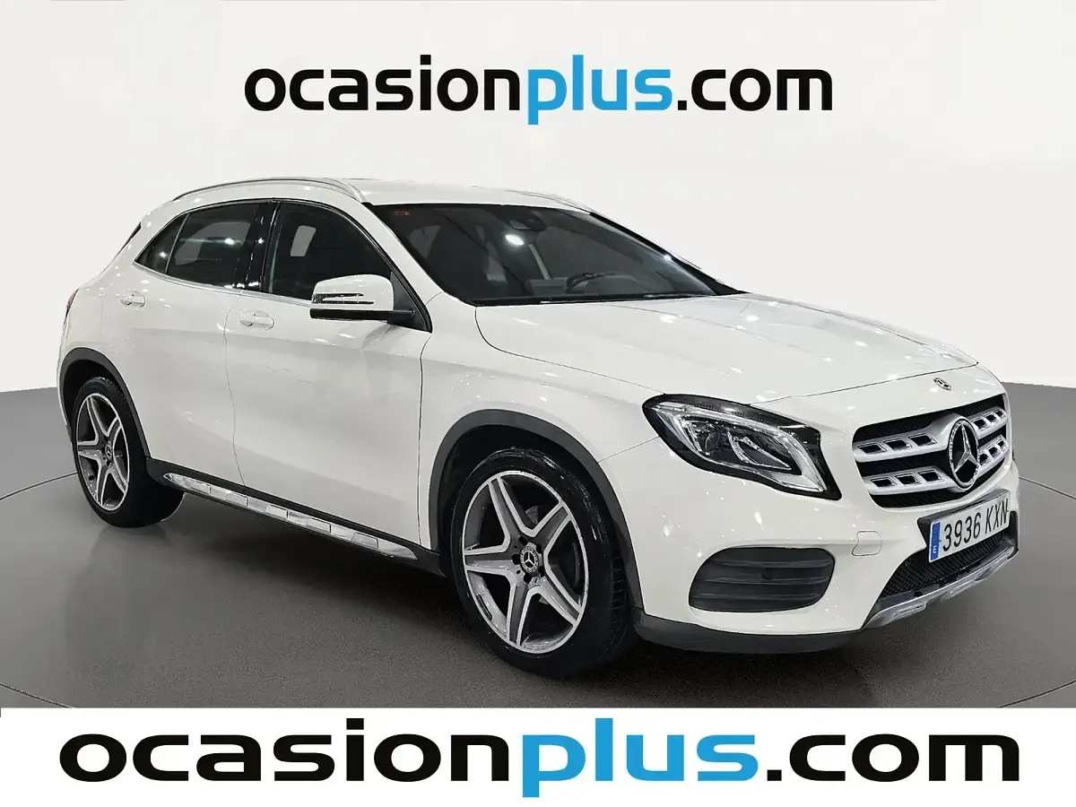 Usado Mercedes GLA180 122 CV (89 kW) 2019 Blanco SUV