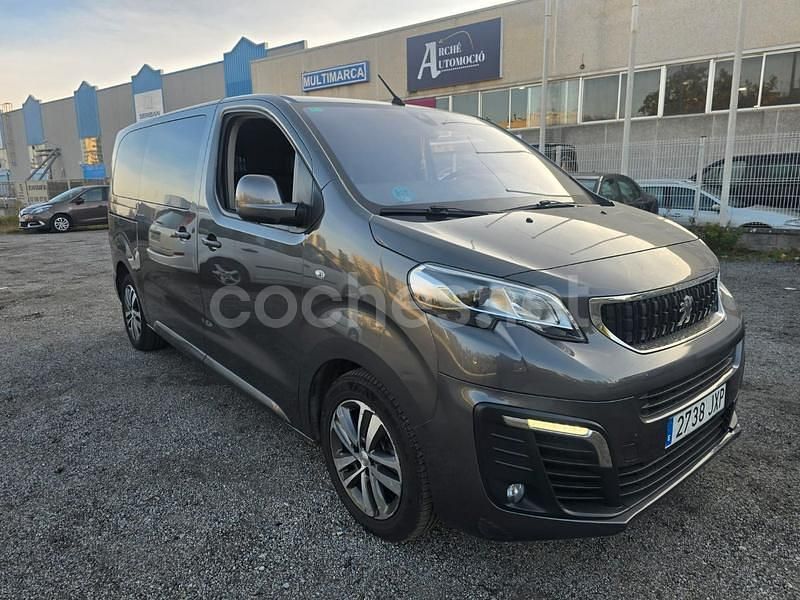 Usado Peugeot Traveller Business-Line 115 CV (84 kW) 2017 Beige Monovolumen
