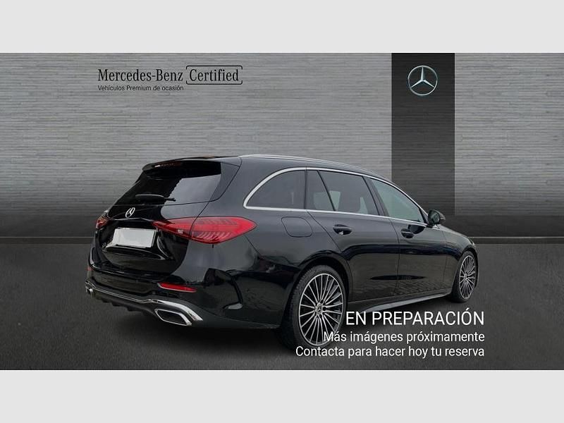 Usado Mercedes C220 AMG line 200 CV (147 kW) 2024 Azul sodalita Familiar