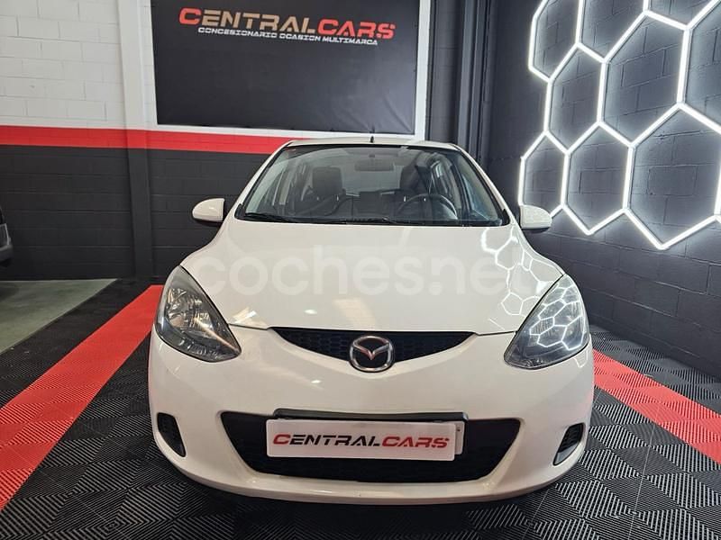 Usado Mazda 2 Active 68 CV (50 kW) 2008 Blanco Berlina