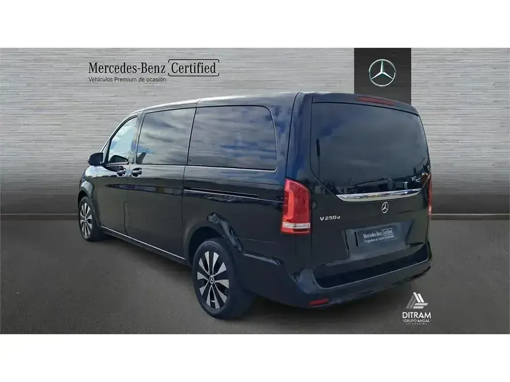 Usado Mercedes V250 190 CV (139 kW) 2023 Negro Monovolumen