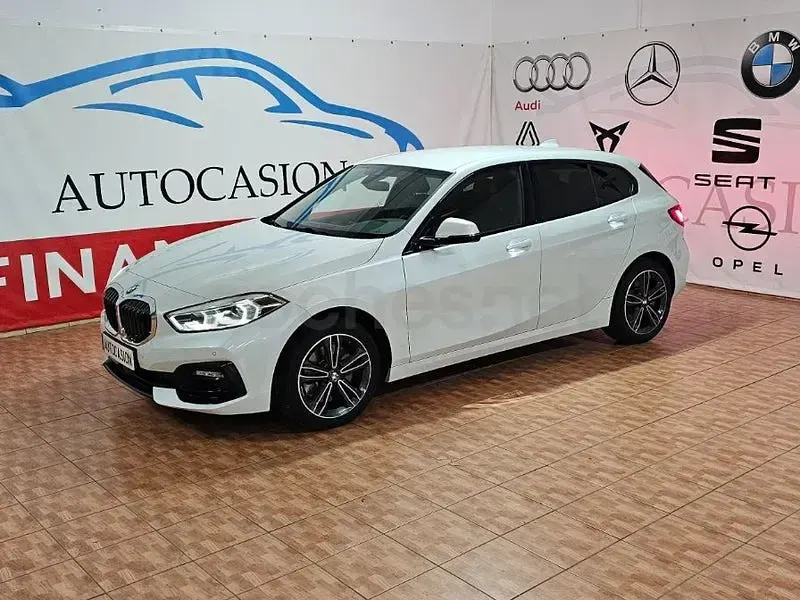 Usado BMW 120 M Sport 178 CV (130 kW) 2022 Blanco Berlina