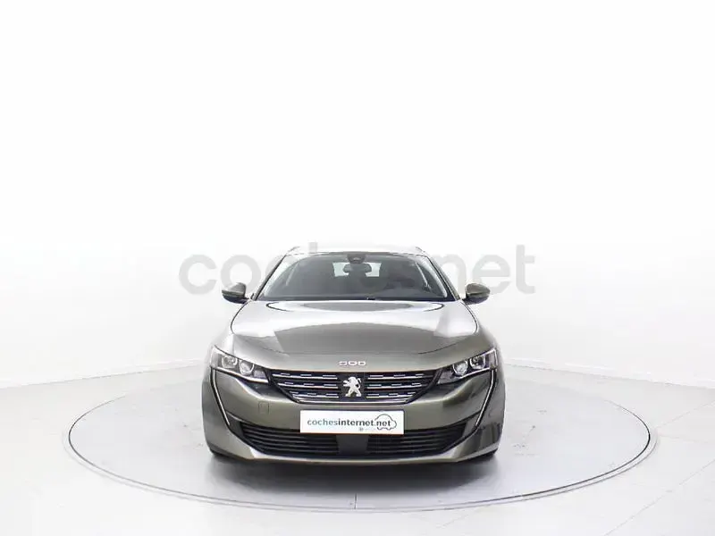 Usado Peugeot 508 SW Active 130 CV (95 kW) 2020 Gris / plata Familiar