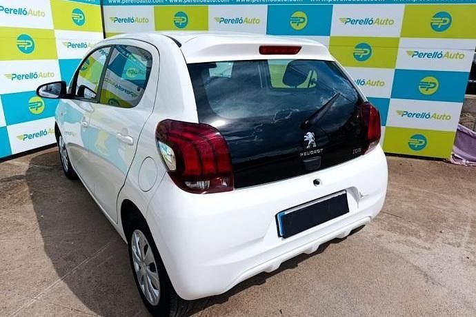 Usado Peugeot 108 Active 72 CV (52 kW) 2021 Blanco Utilitario